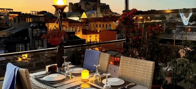 sultanahmet dinner queb rooftop restaurant