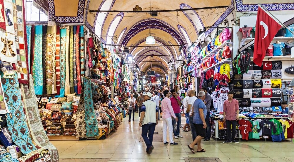 Sultanahmet'te Mutlaka Ziyaret Edilmesi Gereken 7 Tarihi Simge Yapı 7 Kapalıçarşı